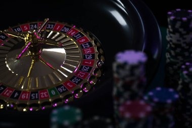Andar Bahar card dealing